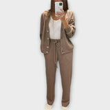 Chantal - Set de jachetă și pantaloni