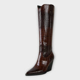 Botine cu Design Croco și Toc Elegant