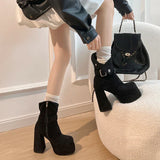 Amália - Botine de stil urban cu personalitate și încredere