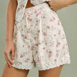 Pantaloni scurți din dantelă brodată floral